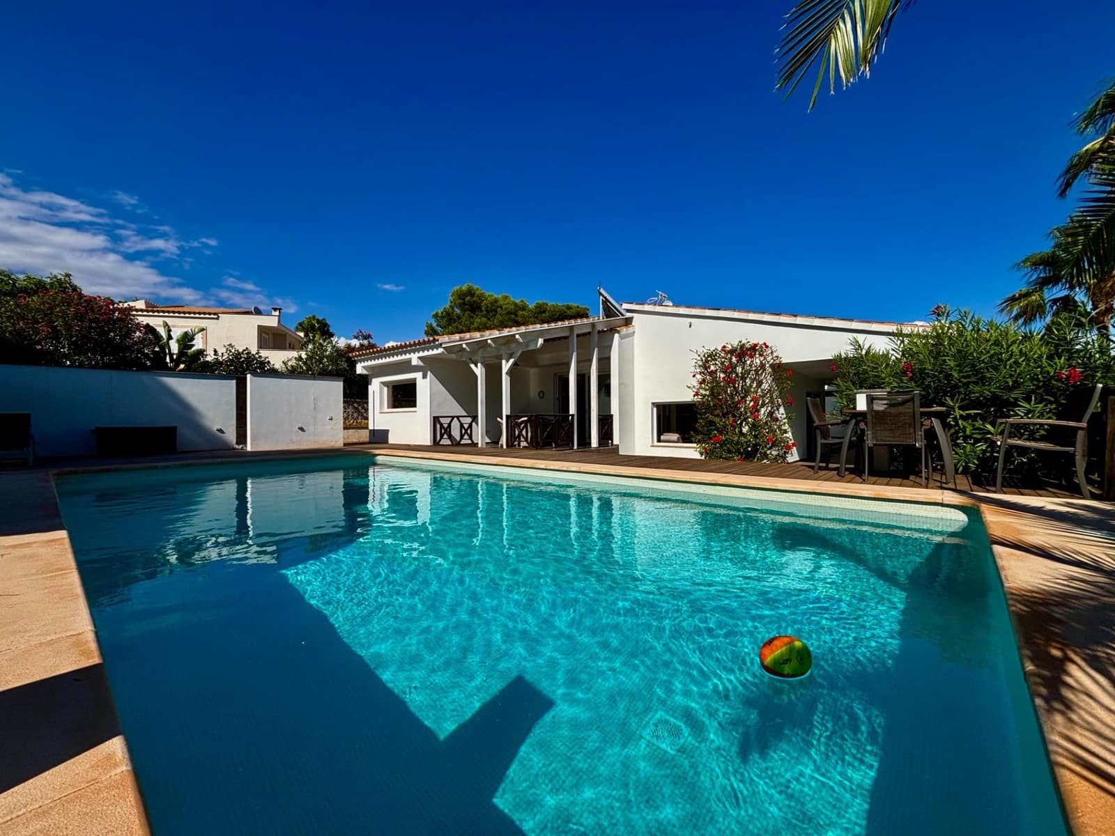 2 bedroom Villa for sale in Llucmajor with pool garage - € 850,000 (Ref: 9347325)