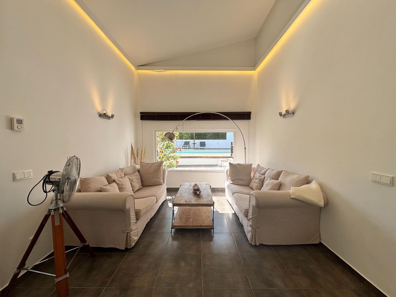 2 bedroom Villa for sale in Llucmajor with pool garage - € 850,000 (Ref: 9347325)