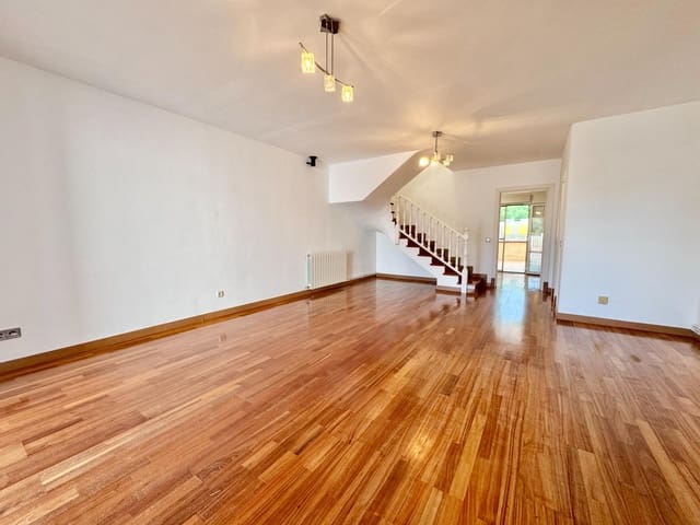 4 sypialnia Dom szeregowy do wynajęcia w Llucmajor z basenem - 2 000 € (Ref: 9356747)