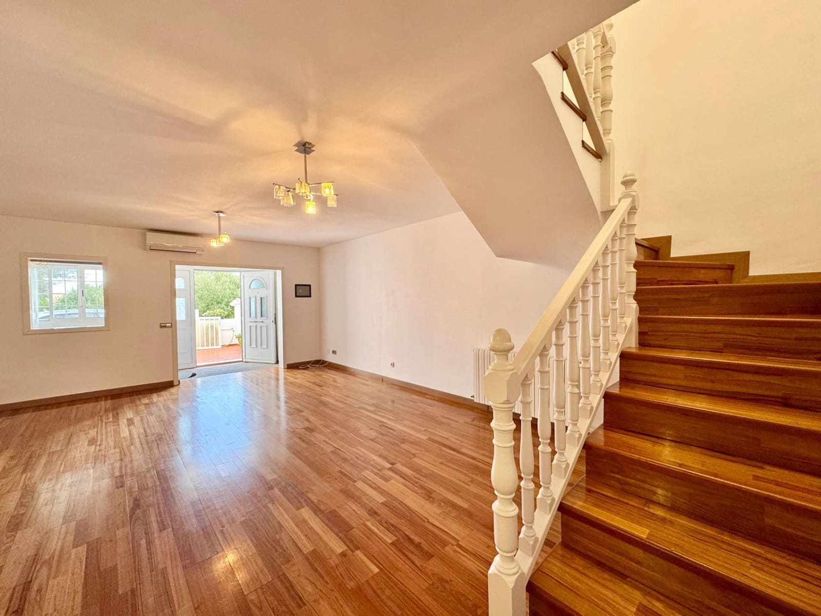 4 camera da letto Villetta a Schiera da affittare in Llucmajor con piscina - 2.000 € (Rif: 9356747)