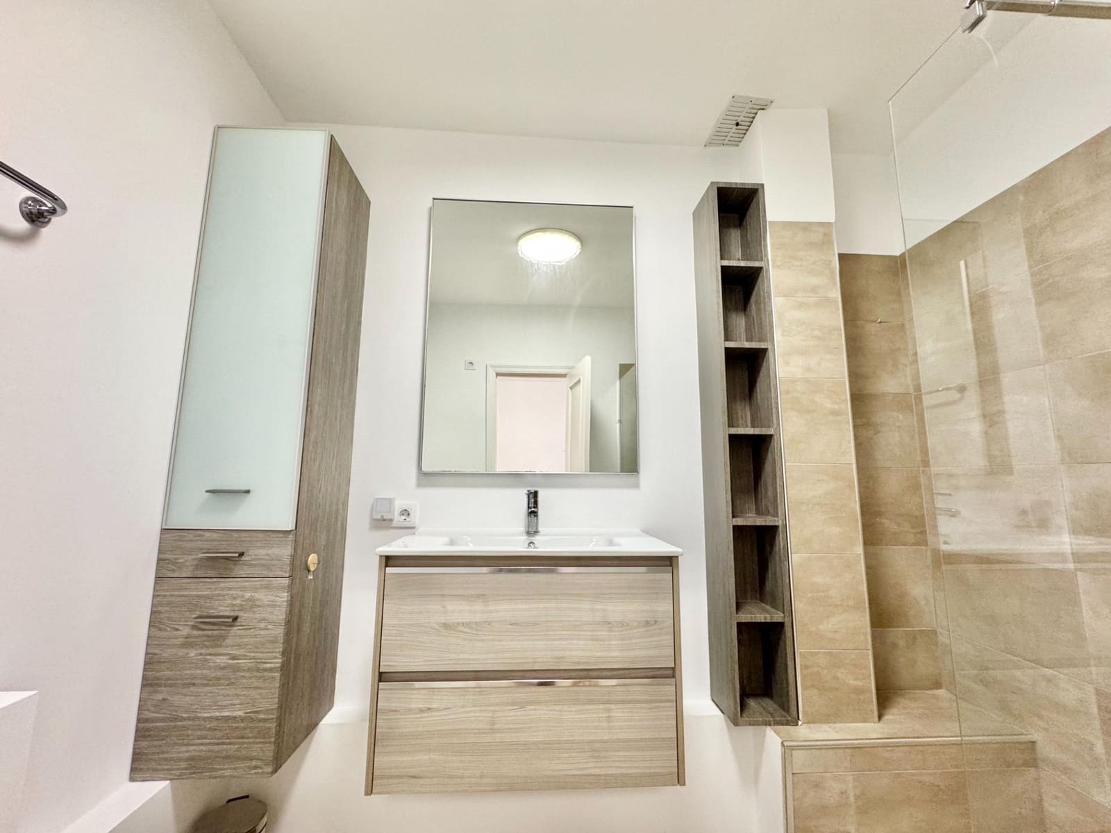 4 slaapkamer Rijtjeshuis te huur in Llucmajor met zwembad - € 2.000 (Ref: 9356747)