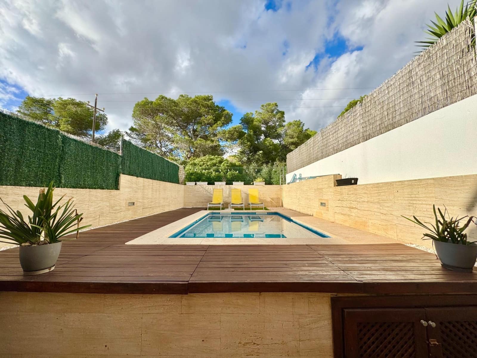 4 slaapkamer Rijtjeshuis te huur in Llucmajor met zwembad - € 2.000 (Ref: 9356747)