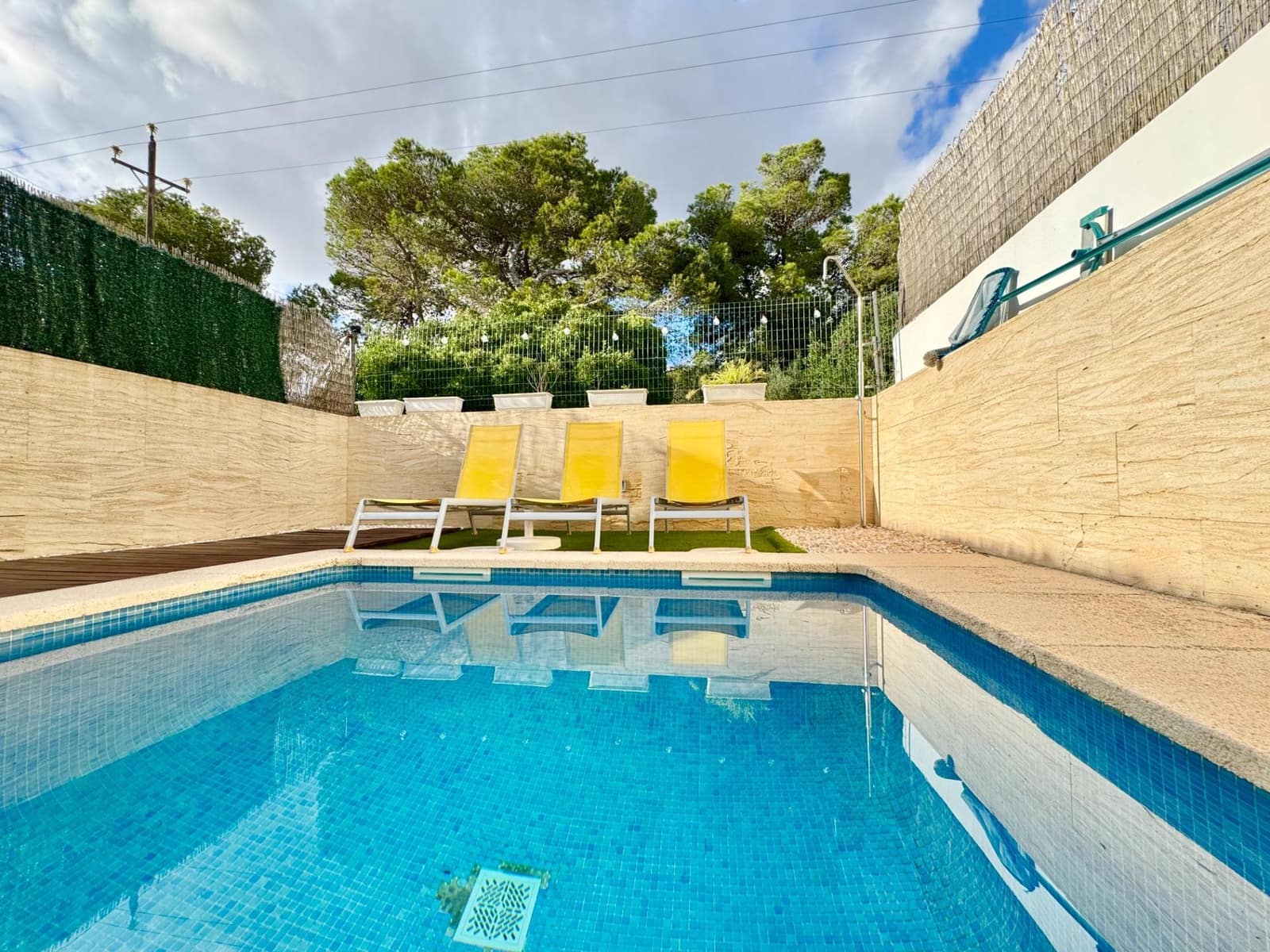 4 slaapkamer Rijtjeshuis te huur in Llucmajor met zwembad - € 2.000 (Ref: 9356747)