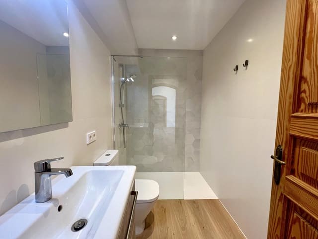 Appartement de 3 chambres à louer à Santanyí avec garage - 1 700 € (Ref: 9387867)