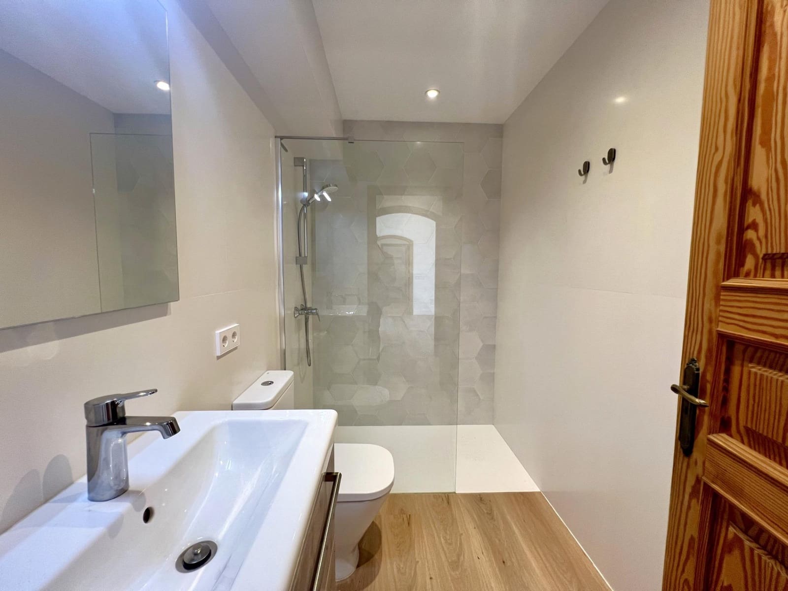 3 soverom Leilighet til leie i Santanyi med garasje - € 1 700 (Ref: 9387867)