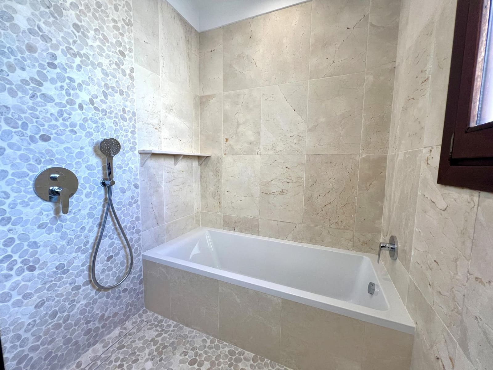 5 bedroom Townhouse for rent in Santanyi with pool garage - € 3,950 (Ref: 9387870)