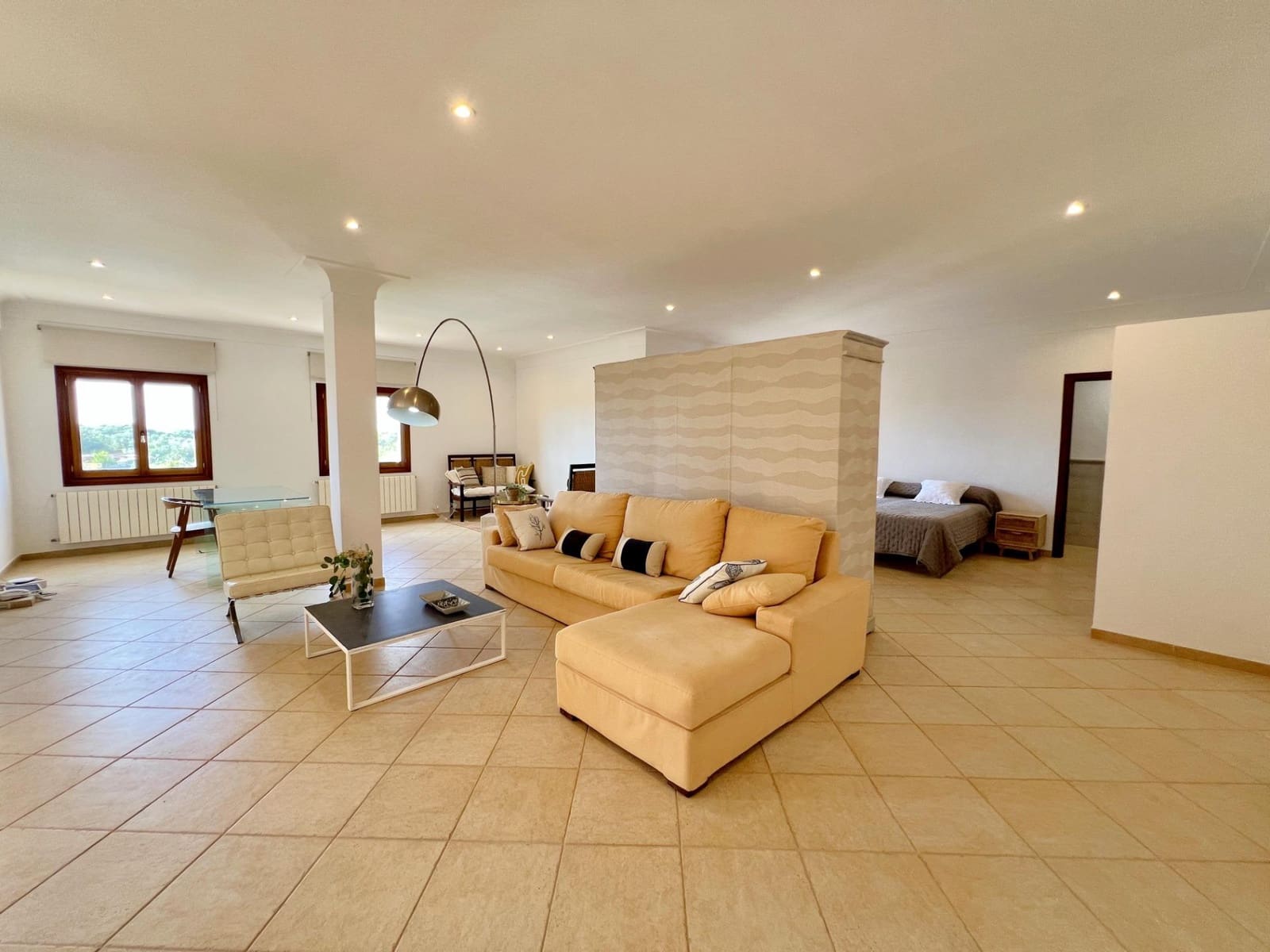 5 bedroom Townhouse for rent in Santanyi with pool garage - € 3,950 (Ref: 9387870)