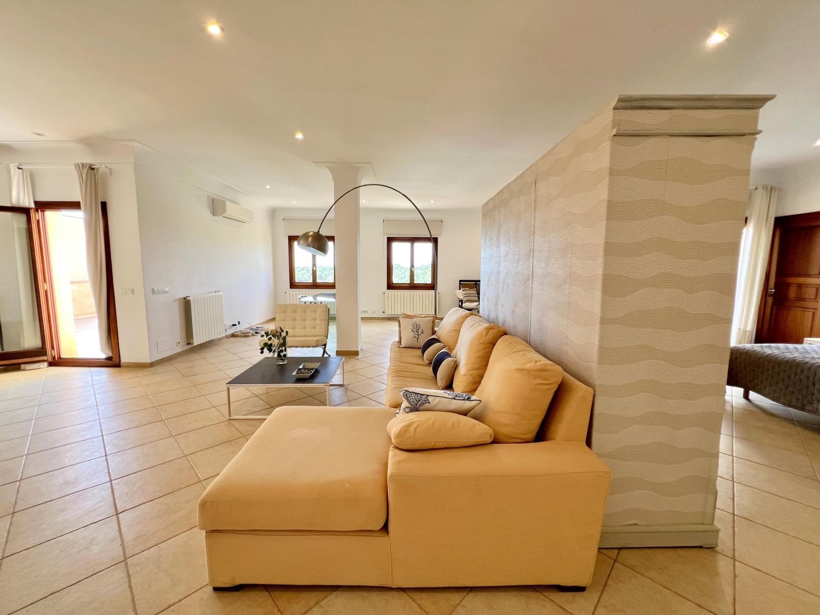 Casa de 5 habitaciones en Santanyí en alquiler con piscina garaje - 3.950 € (Ref: 9387870)