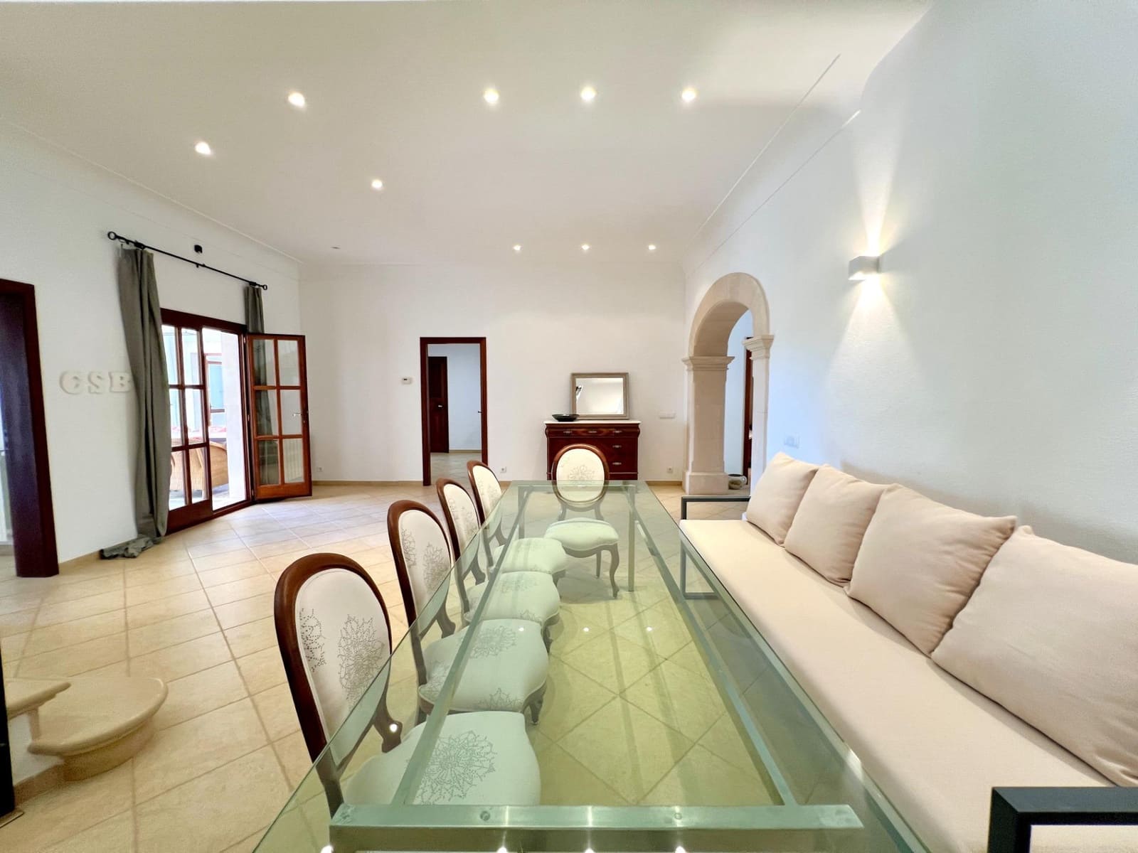 Casa de 5 habitaciones en Santanyí en alquiler con piscina garaje - 3.800 € (Ref: 9387870)