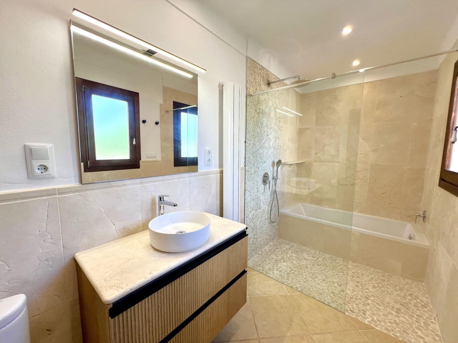 Casa de 5 habitaciones en Santanyí en alquiler con piscina garaje - 3.800 € (Ref: 9387870)