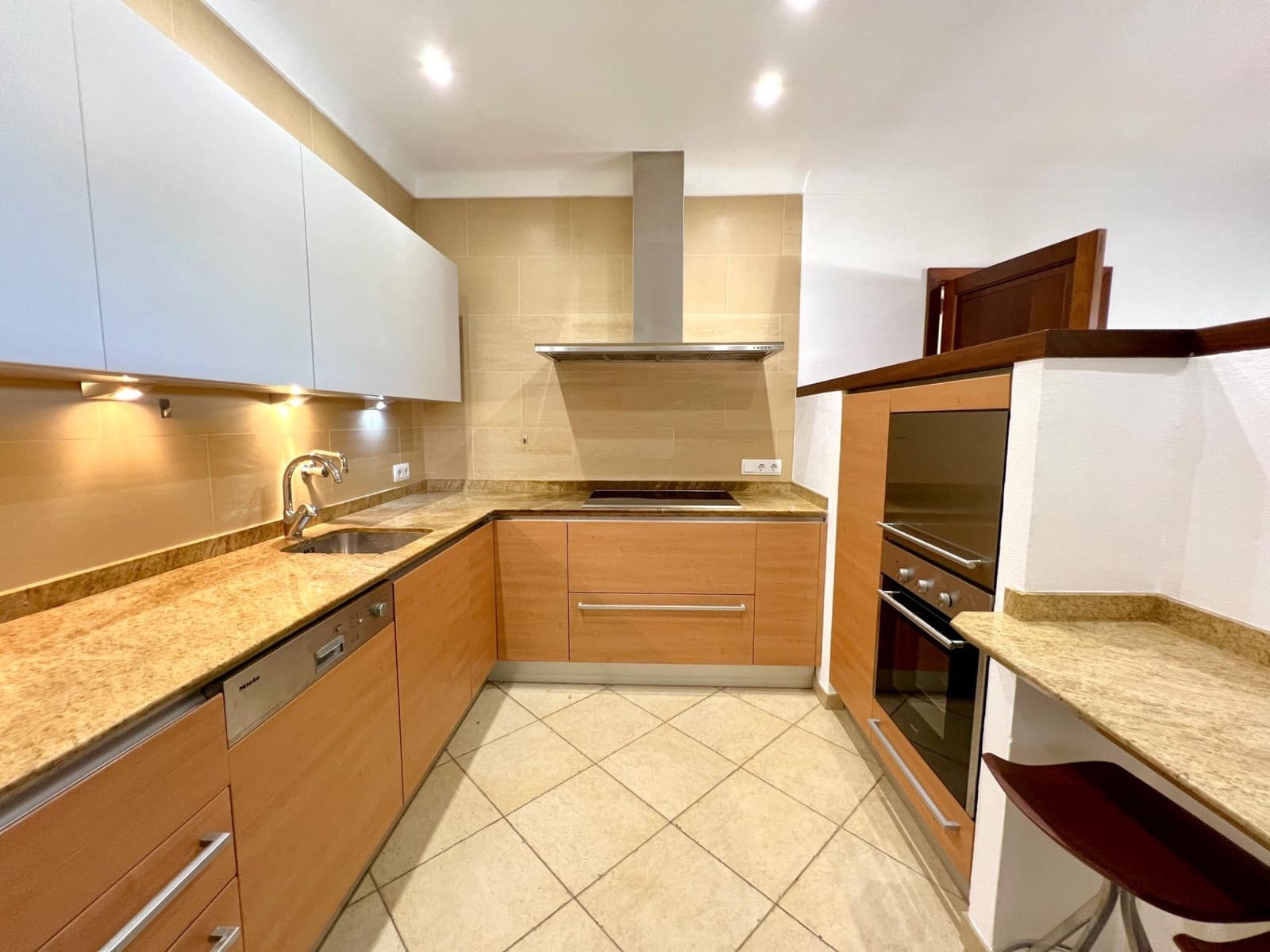 Casa de 5 habitaciones en Santanyí en alquiler con piscina garaje - 3.800 € (Ref: 9387870)