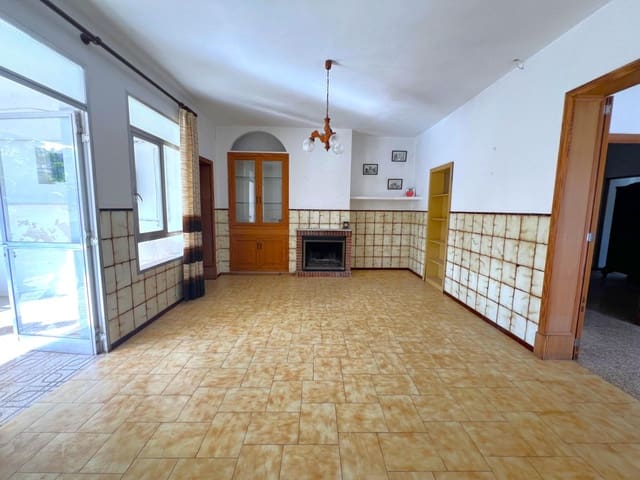 5 slaapkamer Huis te koop in Campos met garage - € 460.000 (Ref: 9387871)