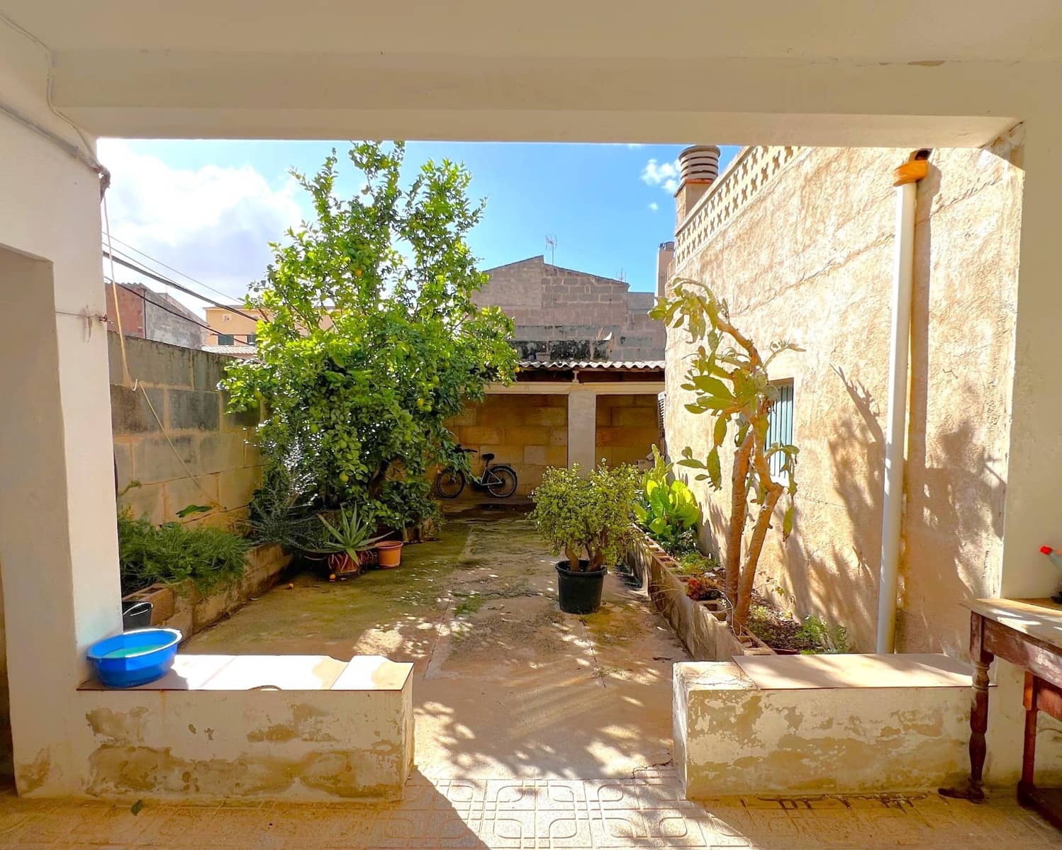 5 soveværelse Byhus til salg i Campos med garage - € 475.000 (Ref: 9387871)