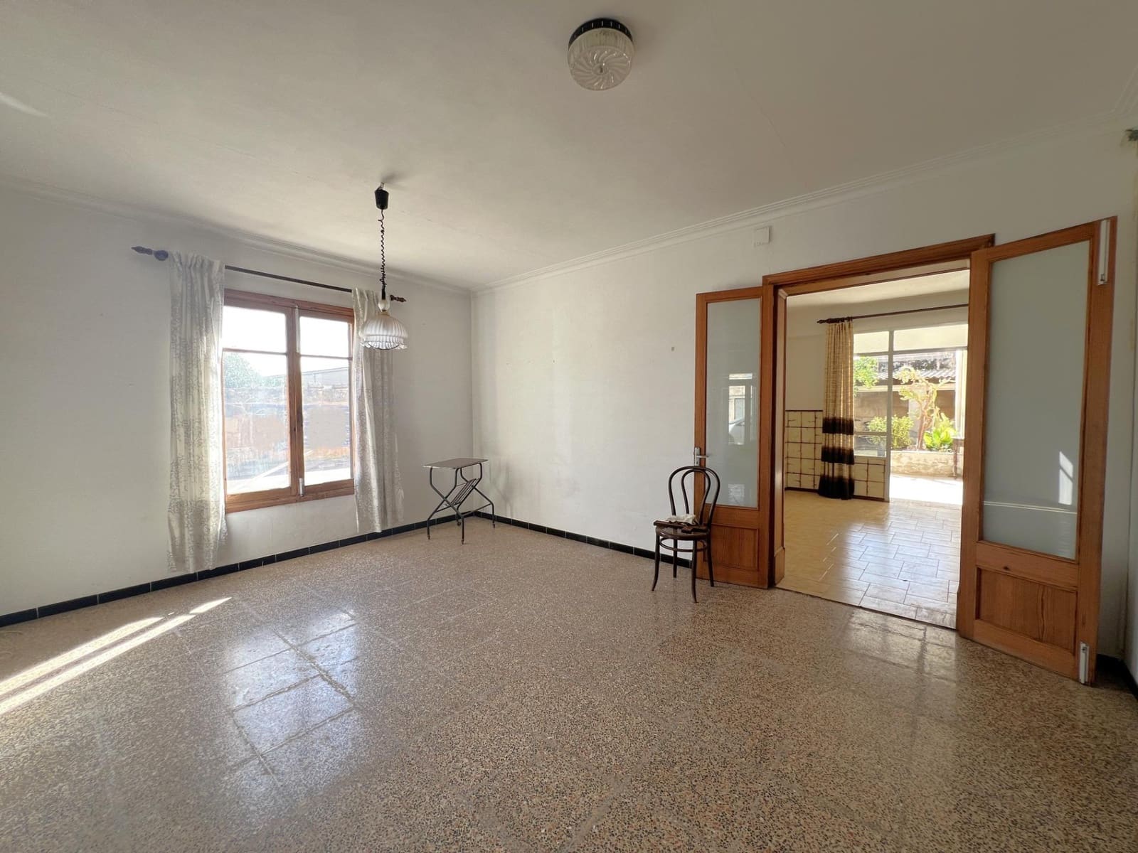 5 soveværelse Byhus til salg i Campos med garage - € 475.000 (Ref: 9387871)