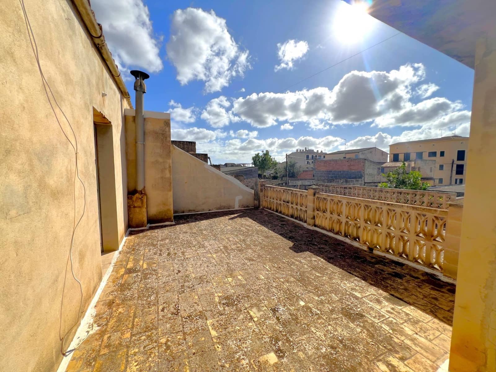 5 soveværelse Byhus til salg i Campos med garage - € 475.000 (Ref: 9387871)