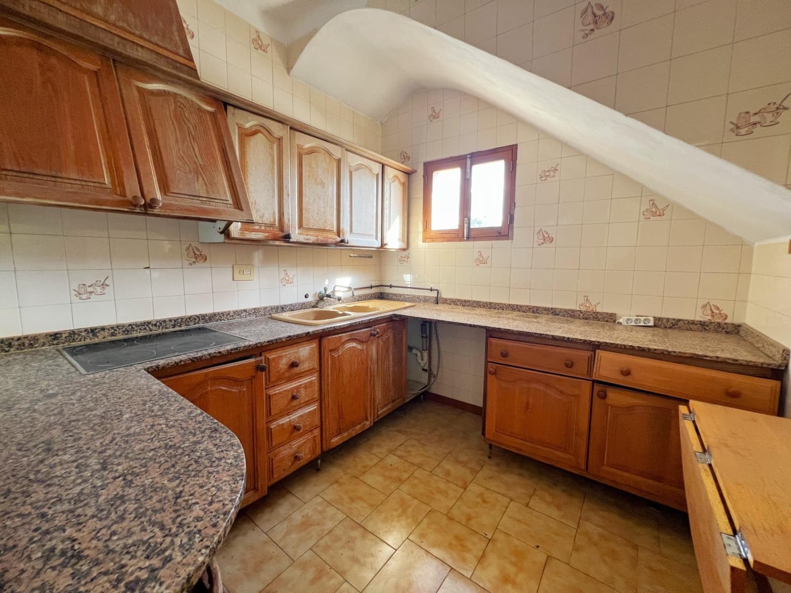 5 soveværelse Byhus til salg i Campos med garage - € 475.000 (Ref: 9387871)