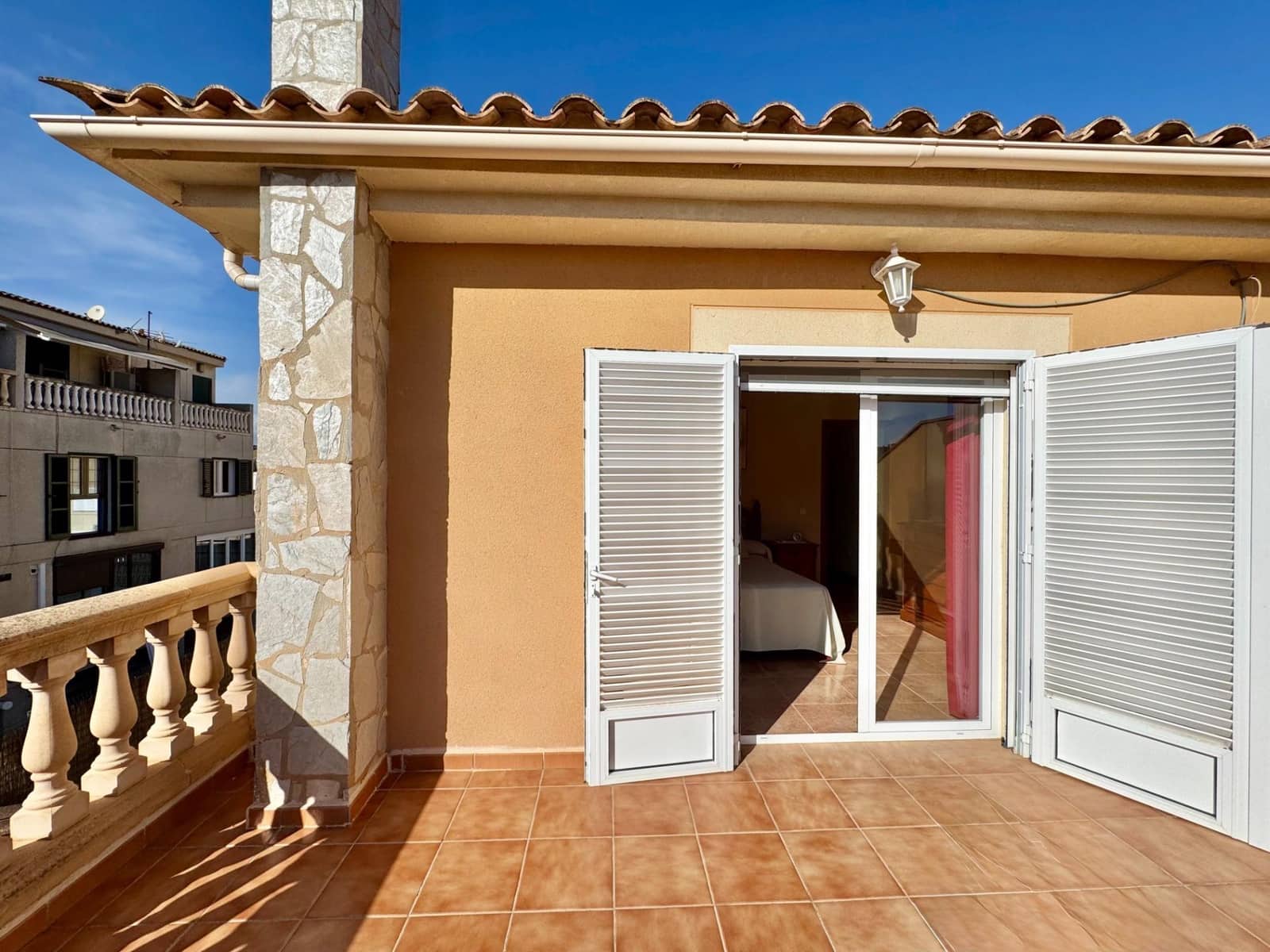 4 soveværelse Byhus til salg i Son Ferrer - € 749.000 (Ref: 9403379)