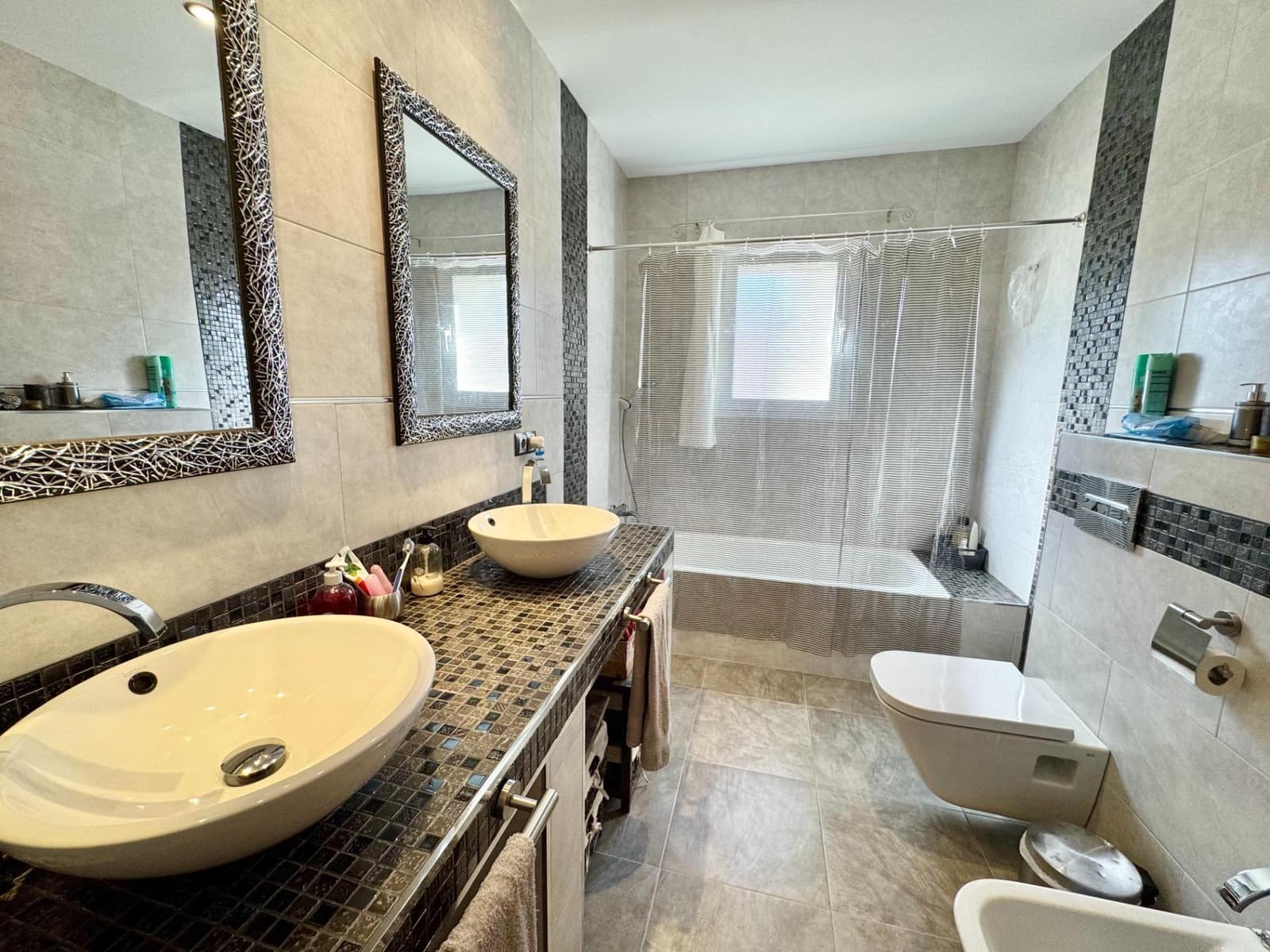 4 bedroom Townhouse for sale in Son Ferrer - € 735,000 (Ref: 9403379)