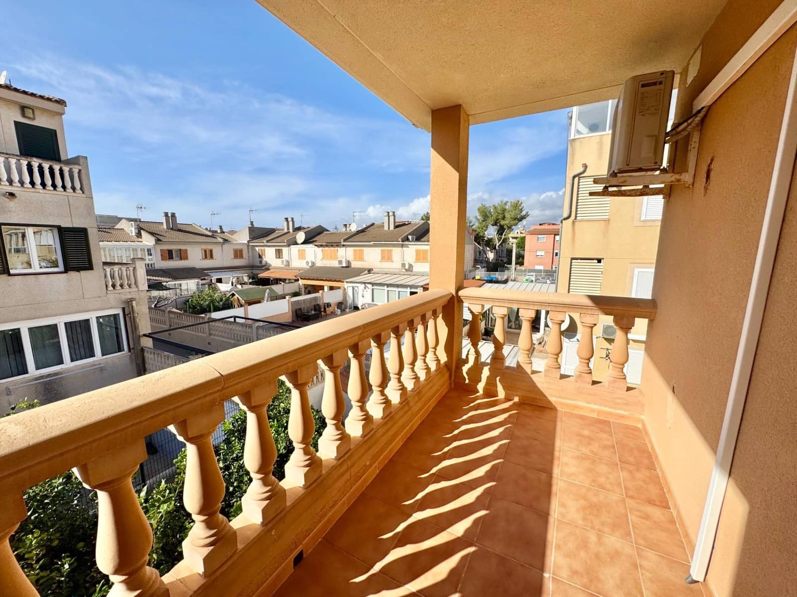 4 bedroom Townhouse for sale in Son Ferrer - € 735,000 (Ref: 9403379)
