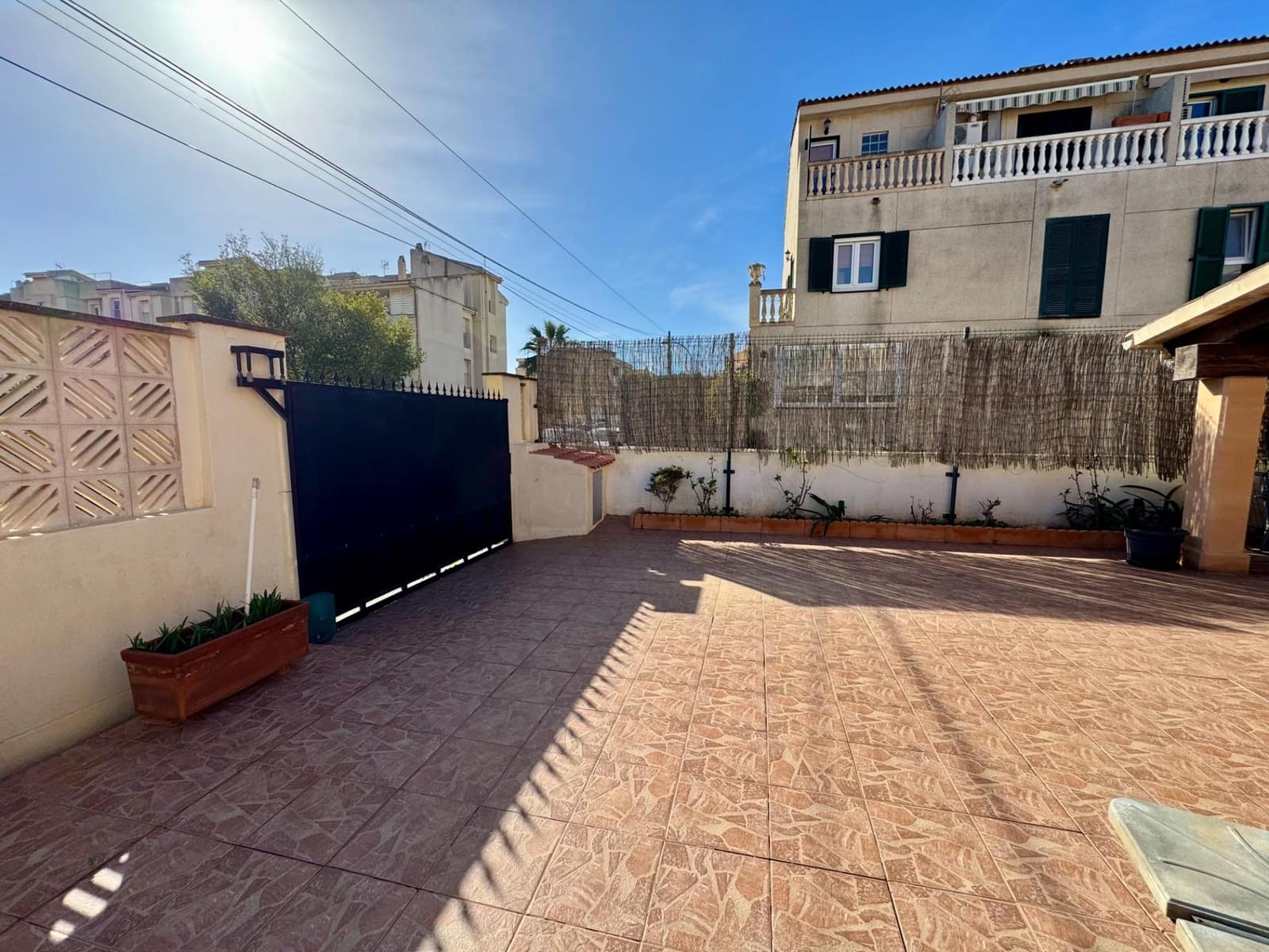 4 bedroom Townhouse for sale in Son Ferrer - € 735,000 (Ref: 9403379)