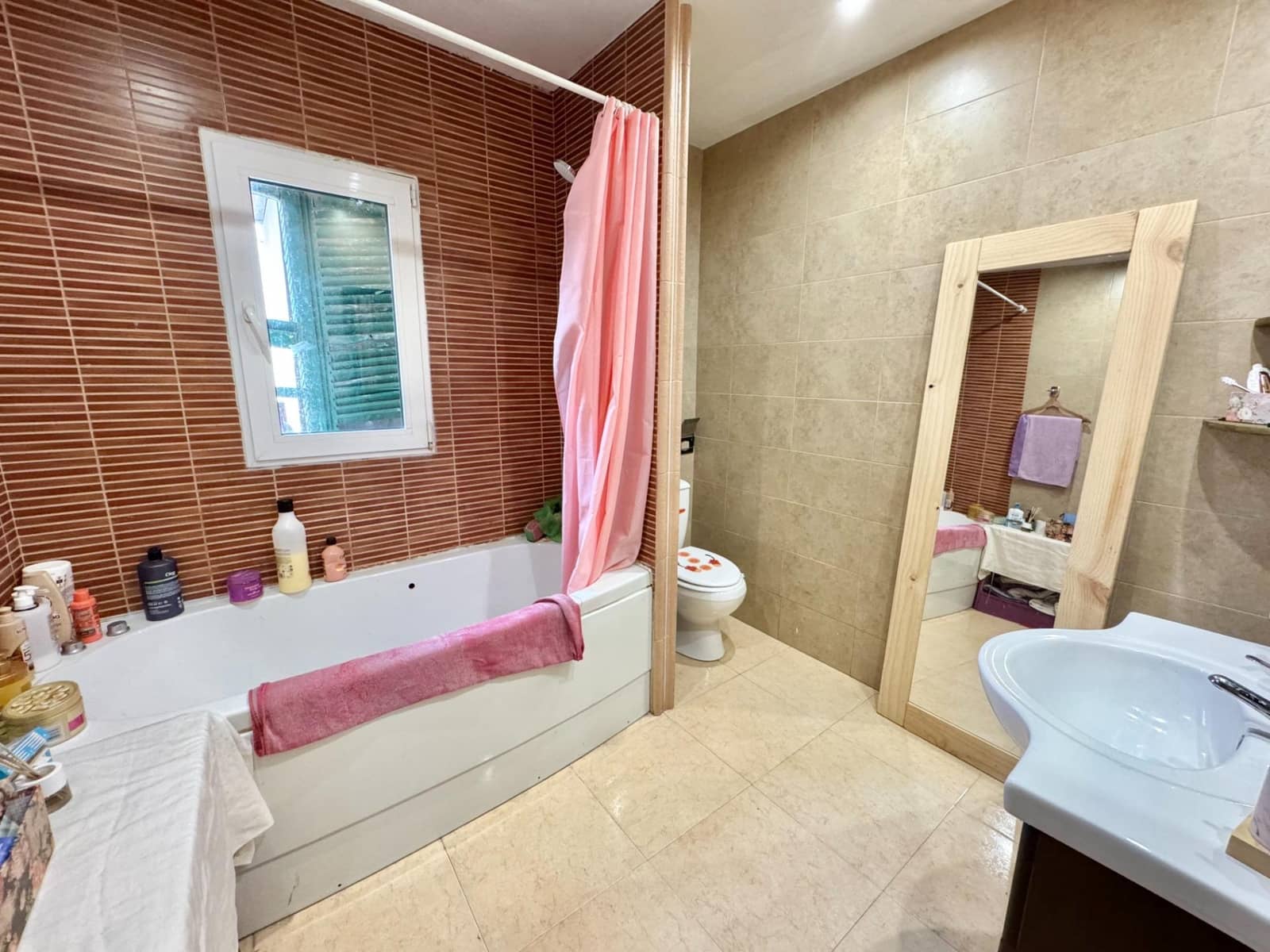 3 makuuhuone Omakotitalo myytävänä paikassa Porreres mukana 
autotalli - 299 000 € (Ref: 9409303)