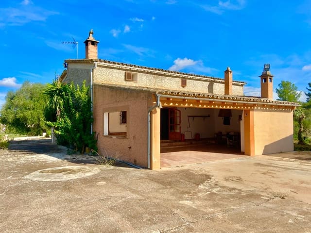 3 bedroom Finca/Country House for sale in Sant Joan with garage - € 729,000 (Ref: 9431049)