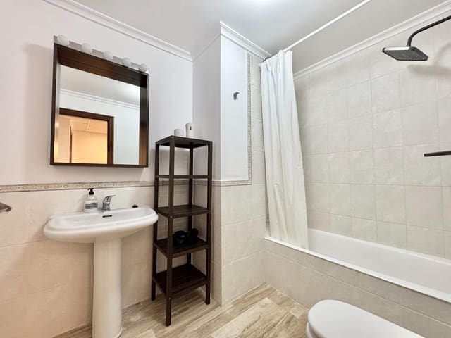 3 soveværelse Lejlighed til salg i Cala Ratjada, Capdepera med garage - € 440.000 (Ref: 9434662)