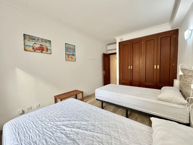 3 soveværelse Lejlighed til salg i Cala Ratjada, Capdepera med garage - € 440.000 (Ref: 9434662)