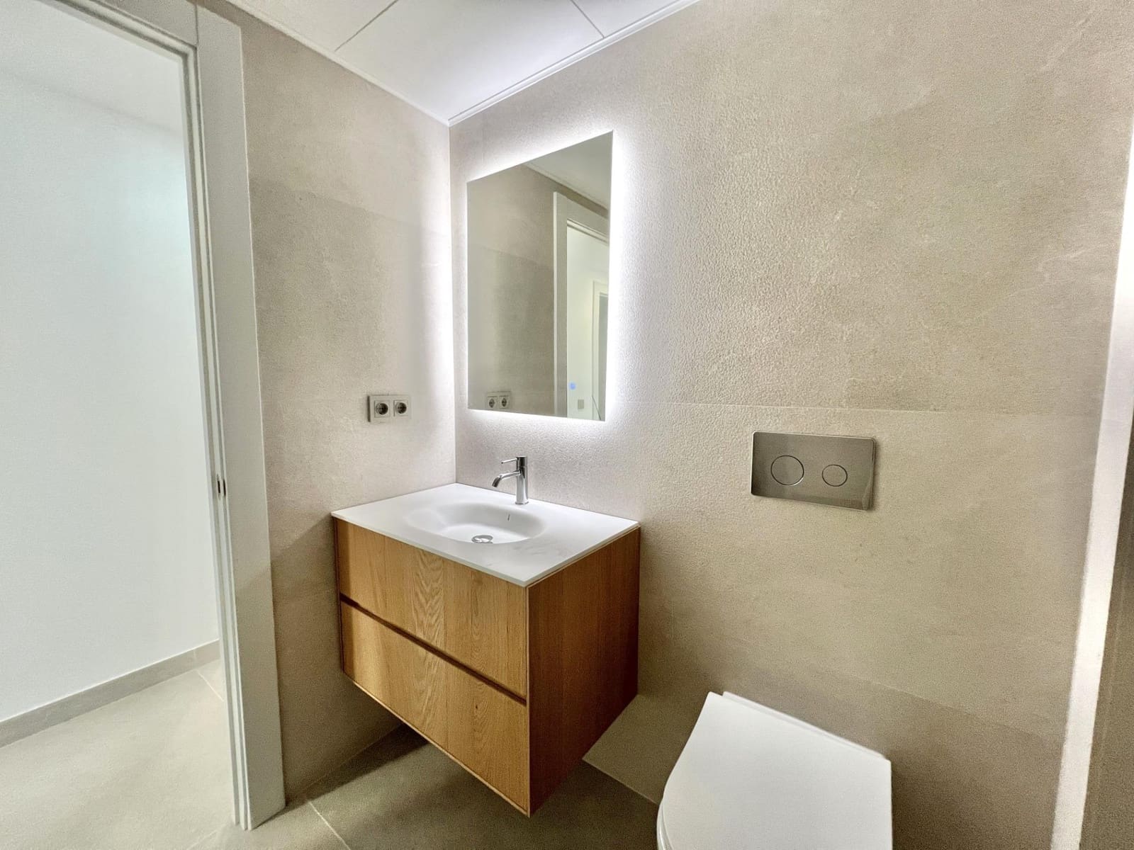 3 bedroom Flat for sale in Ses Salines - € 650,000 (Ref: 9449131)