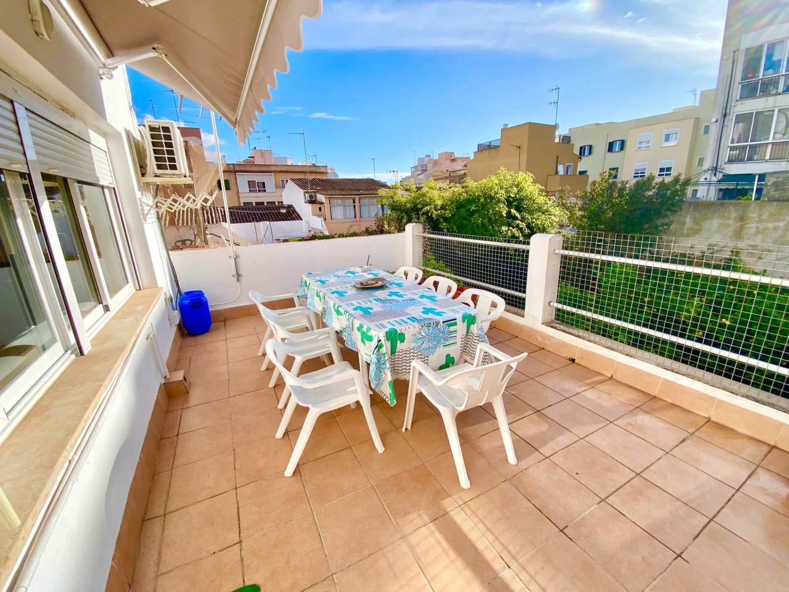 3 bedroom Apartment for sale in Palma de Mallorca - € 399,000 (Ref: 9449132)