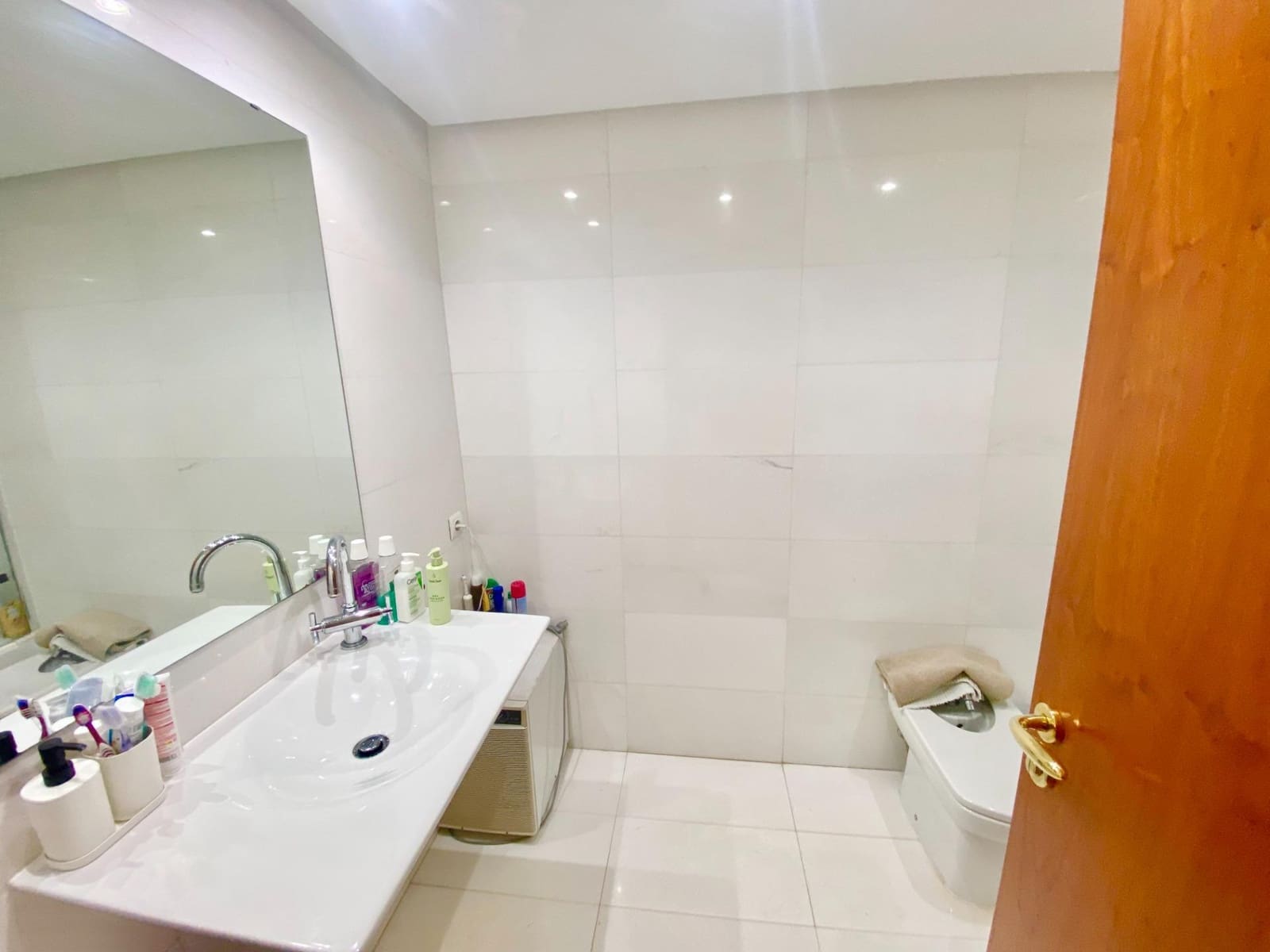 3 bedroom Flat for sale in Palma de Mallorca with garage - € 840,000 (Ref: 9449133)