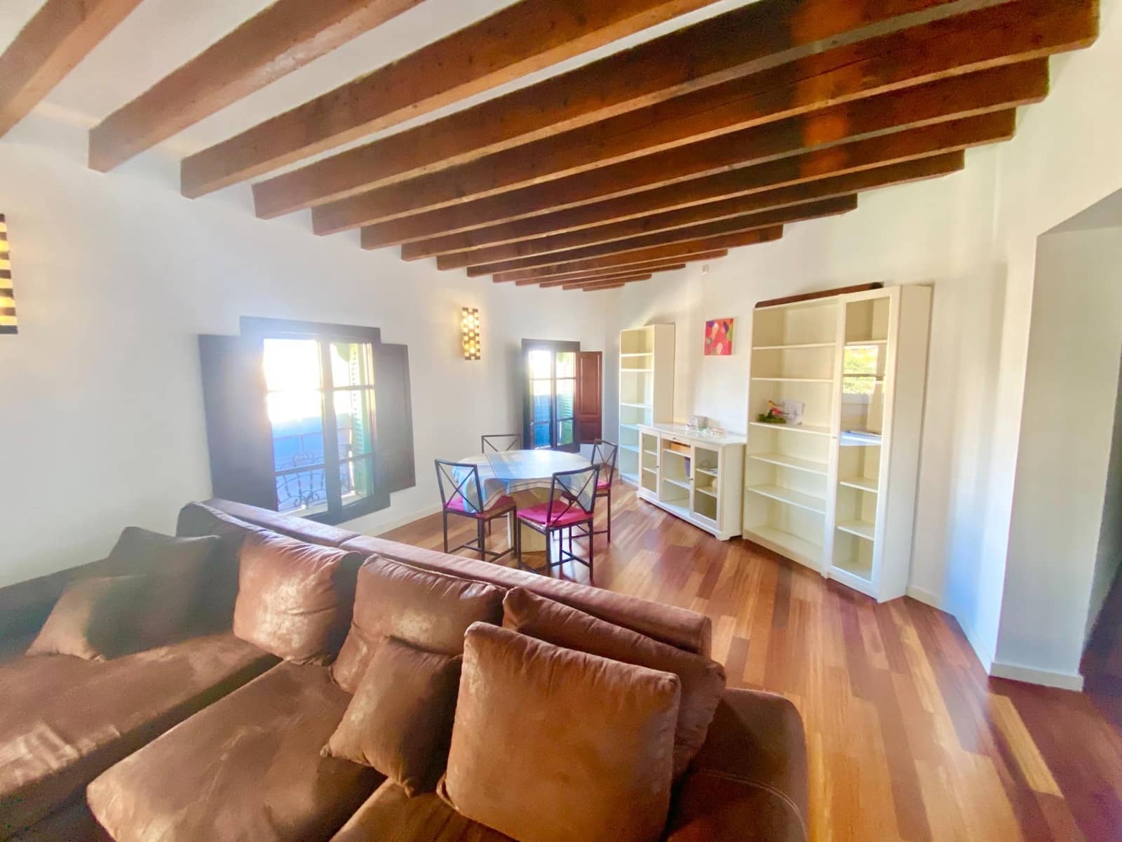 3 bedroom Flat for sale in Palma de Mallorca with garage - € 840,000 (Ref: 9449133)