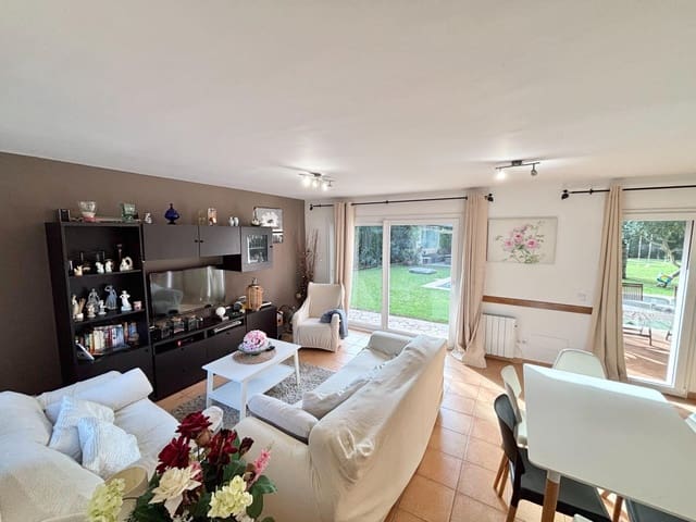 4 slaapkamer Halfvrijstaande villa te koop in Llucmajor met zwembad garage - € 1.050.000 (Ref: 9468455)