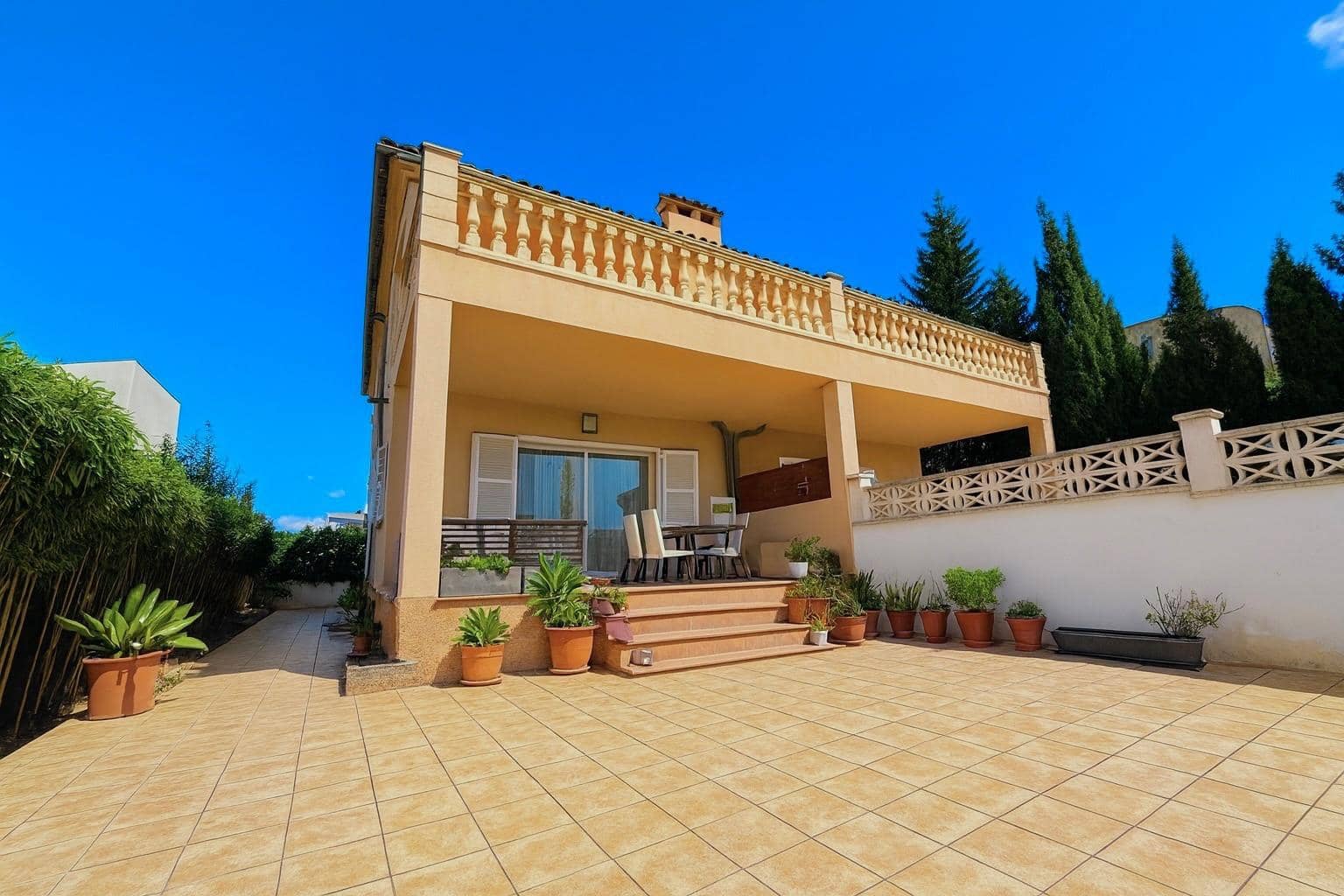 Pareado de 3 habitaciones en Palmanyola en venta - 650.000 € (Ref: 9470369)