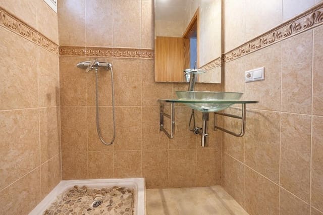 3 bedroom Semi-detached Villa for sale in Palmanyola, Bunyola with garage - € 650,000 (Ref: 9470369)