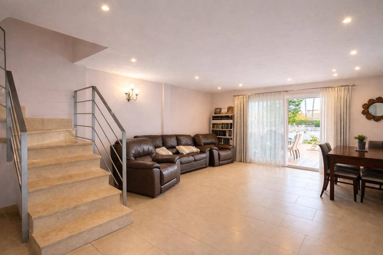 3 bedroom Semi-detached Villa for sale in Palmanyola with garage - € 625,000 (Ref: 9470369)