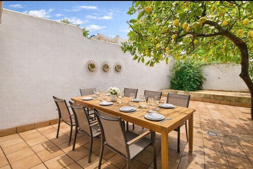 2 bedroom Apartment for rent in Palma de Mallorca - € 2,000 (Ref: 9481328)