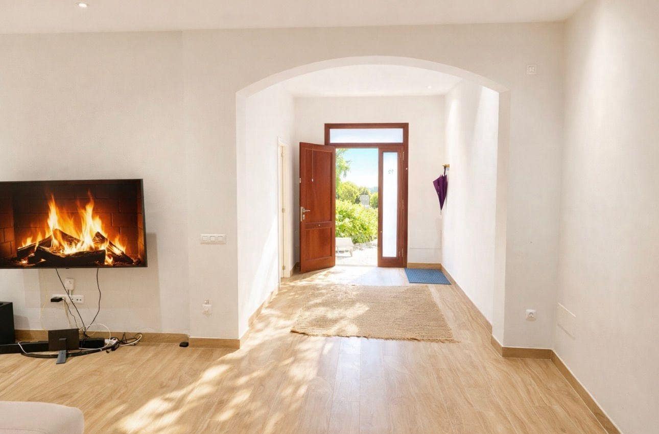 2 bedroom Apartment for rent in Palma de Mallorca - € 2,000 (Ref: 9481328)