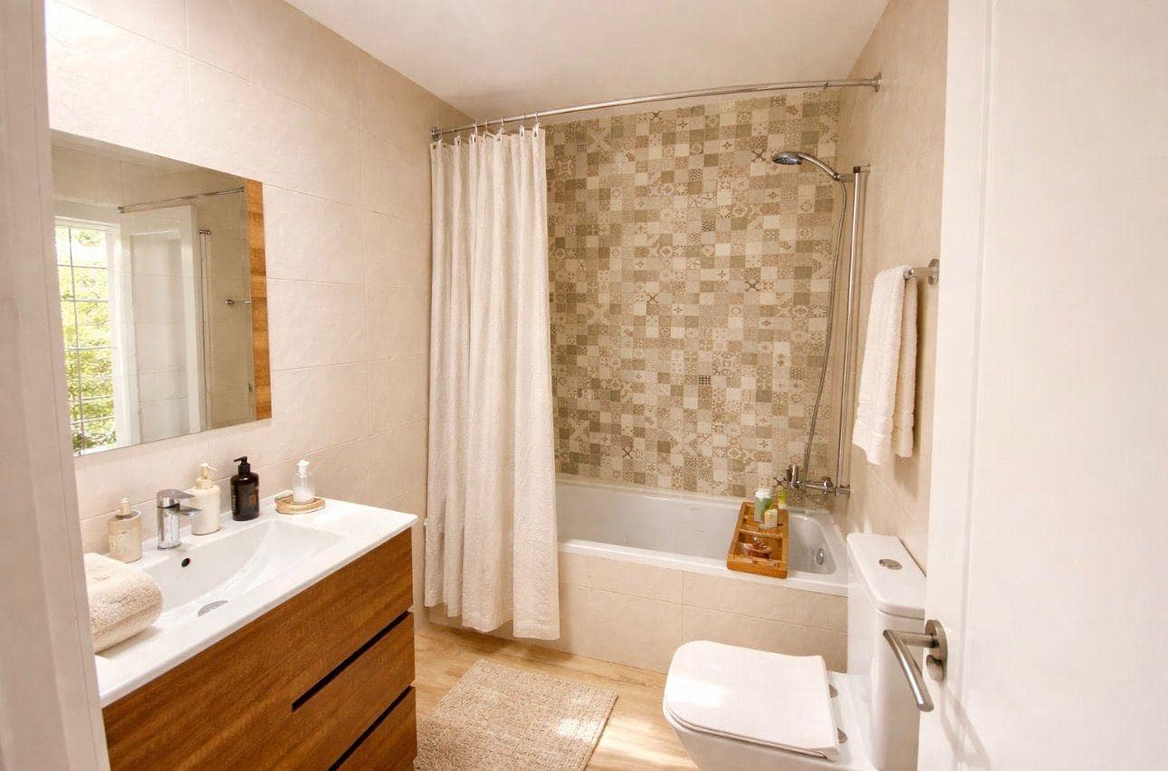 2 bedroom Apartment for rent in Palma de Mallorca - € 2,000 (Ref: 9481328)