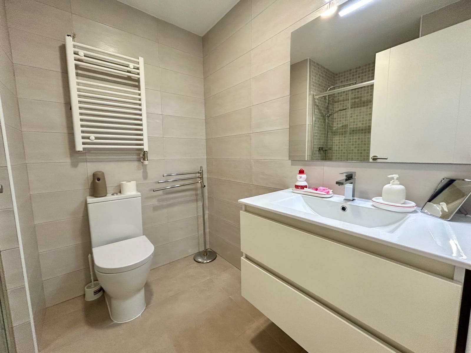 2 bedroom Flat for sale in Palma de Mallorca - € 360,000 (Ref: 9482025)