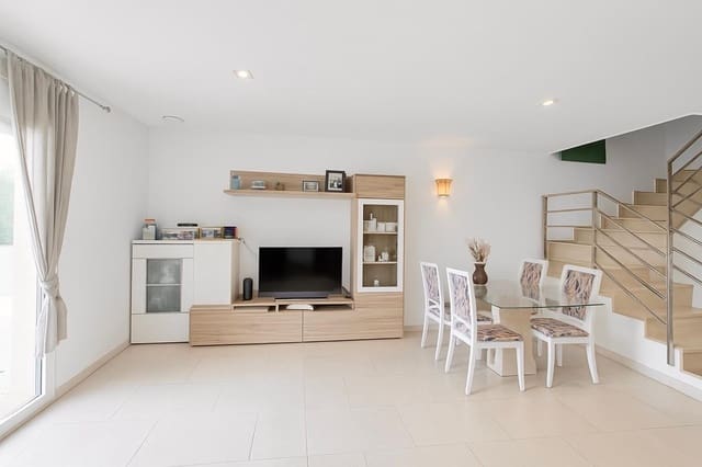 Adosado de 4 habitaciones en Palmanyola, Bunyola en venta - 650.000 € (Ref: 9494578)