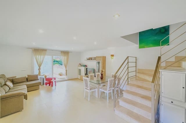 Pareado de 4 habitaciones en Palmanyola, Bunyola en venta - 650.000 € (Ref: 9494578)