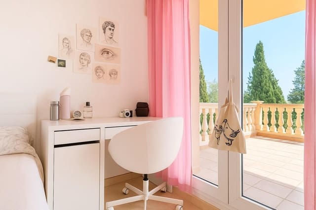 4 soveværelse Semi-Rækkehus til salg i Palmanyola, Bunyola - € 625.000 (Ref: 9494578)