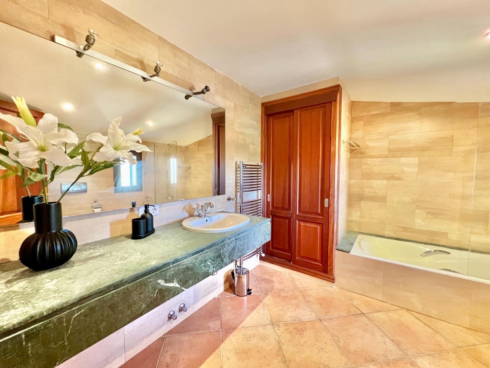 6 slaapkamer Finca/Landhuis te huur in Campos met zwembad garage - € 3.500 (Ref: 9502241)