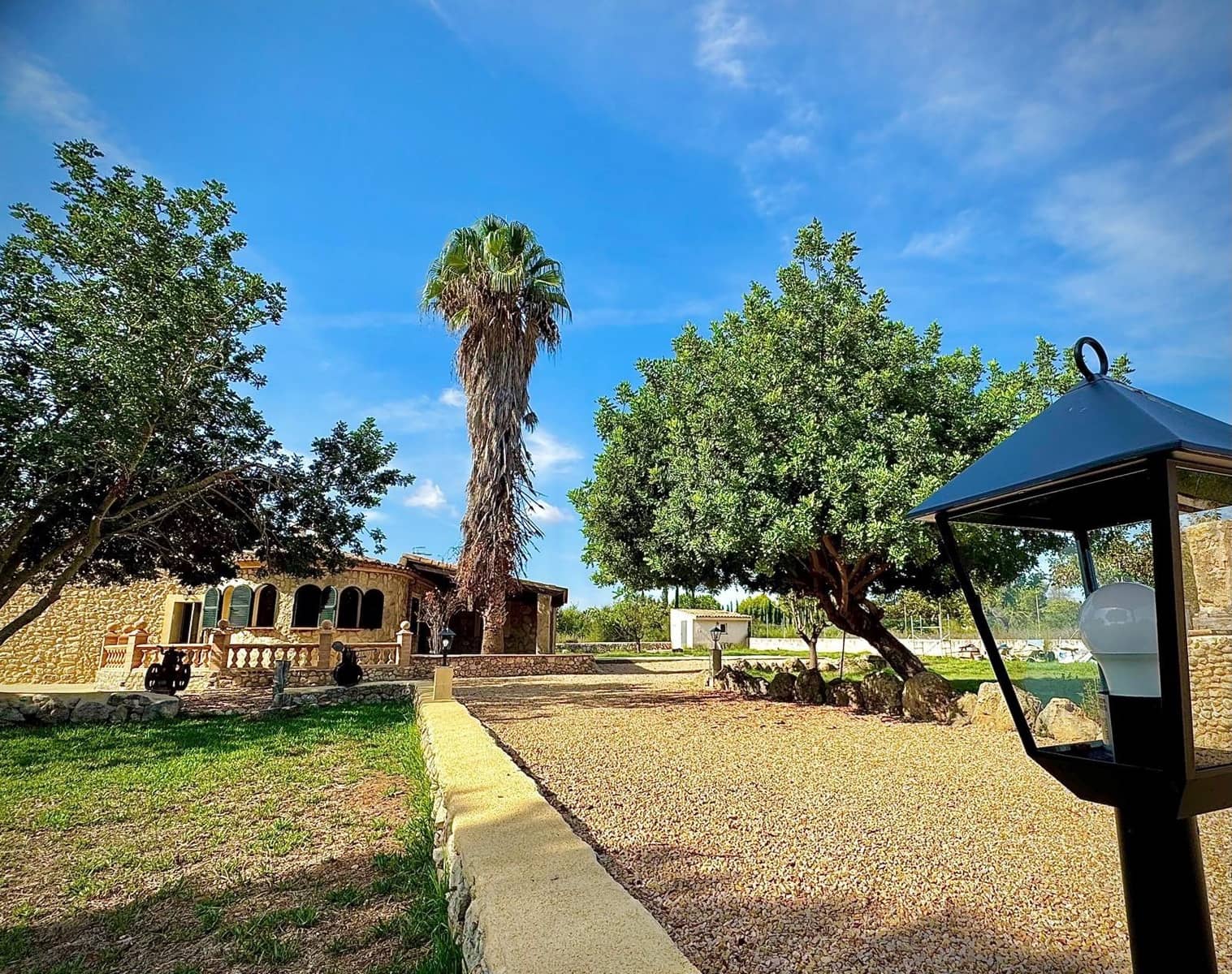 3 bedroom Finca/Country House for sale in Buger with garage - € 1,160,000 (Ref: 9518871)