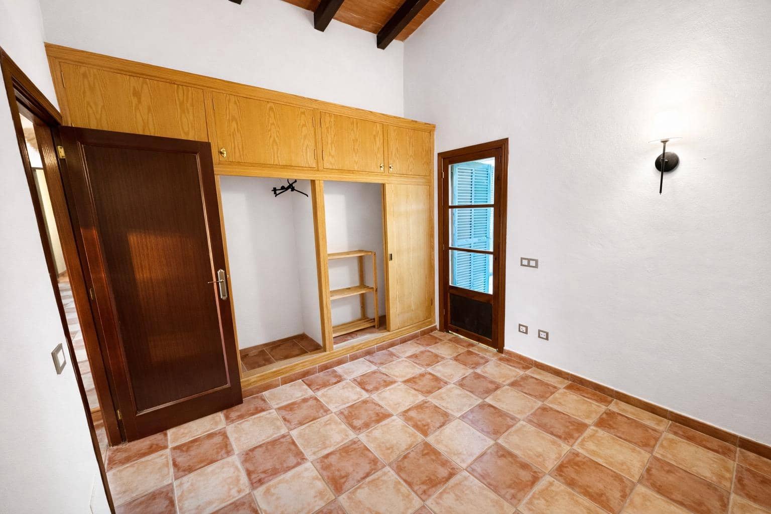 3 bedroom Finca/Country House for sale in Buger with garage - € 980,000 (Ref: 9518871)