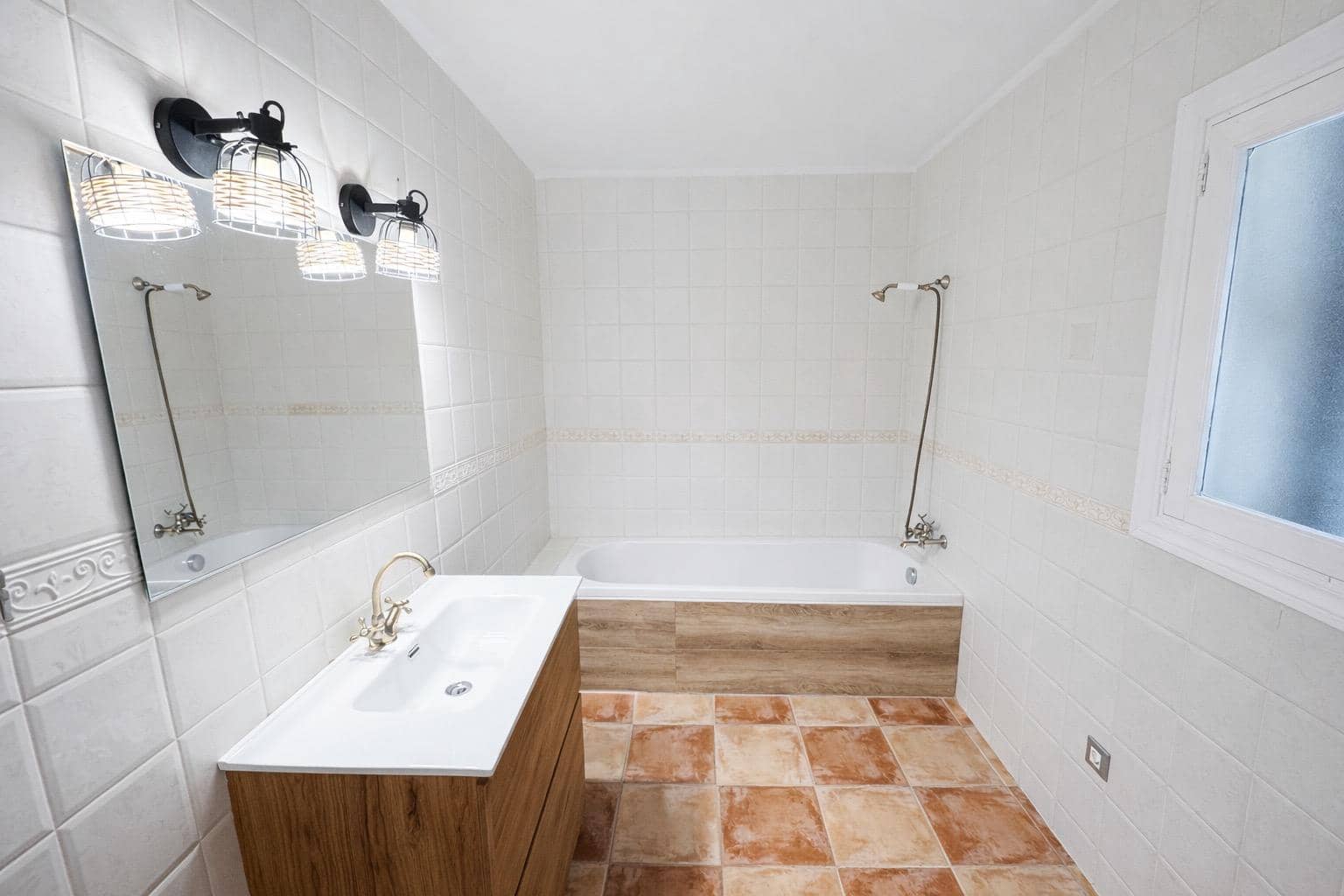 3 sypialnia Finka/Dom wiejski na sprzedaż w Buger z garażem - 980 000 € (Ref: 9518871)