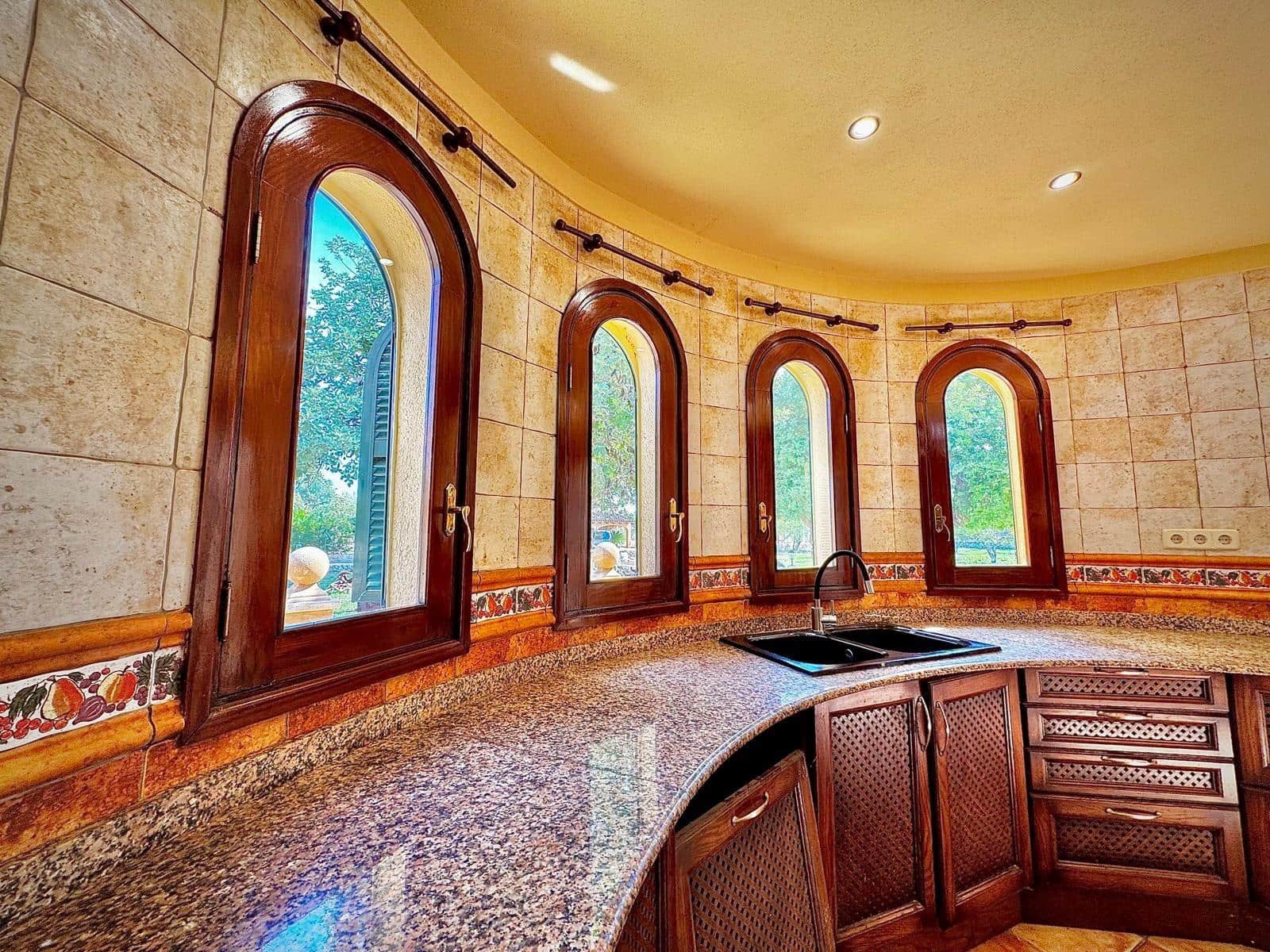3 sypialnia Finka/Dom wiejski na sprzedaż w Buger z garażem - 980 000 € (Ref: 9518871)