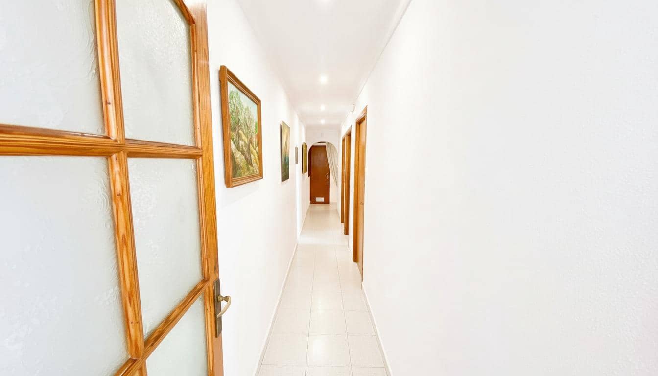 Appartement de 2 chambres à louer à Palma de Mallorca - 2 000 € (Ref: 9535886)