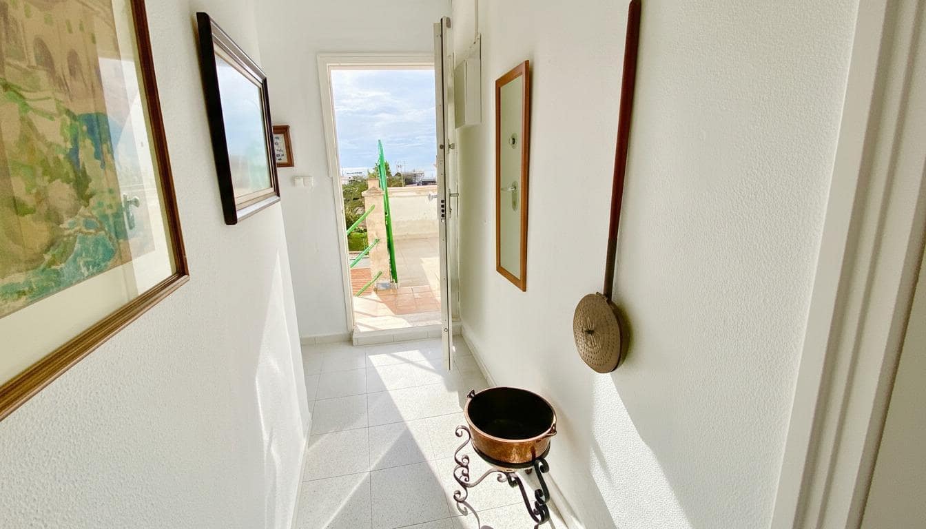 Appartement de 2 chambres à louer à Palma de Mallorca - 2 000 € (Ref: 9535886)